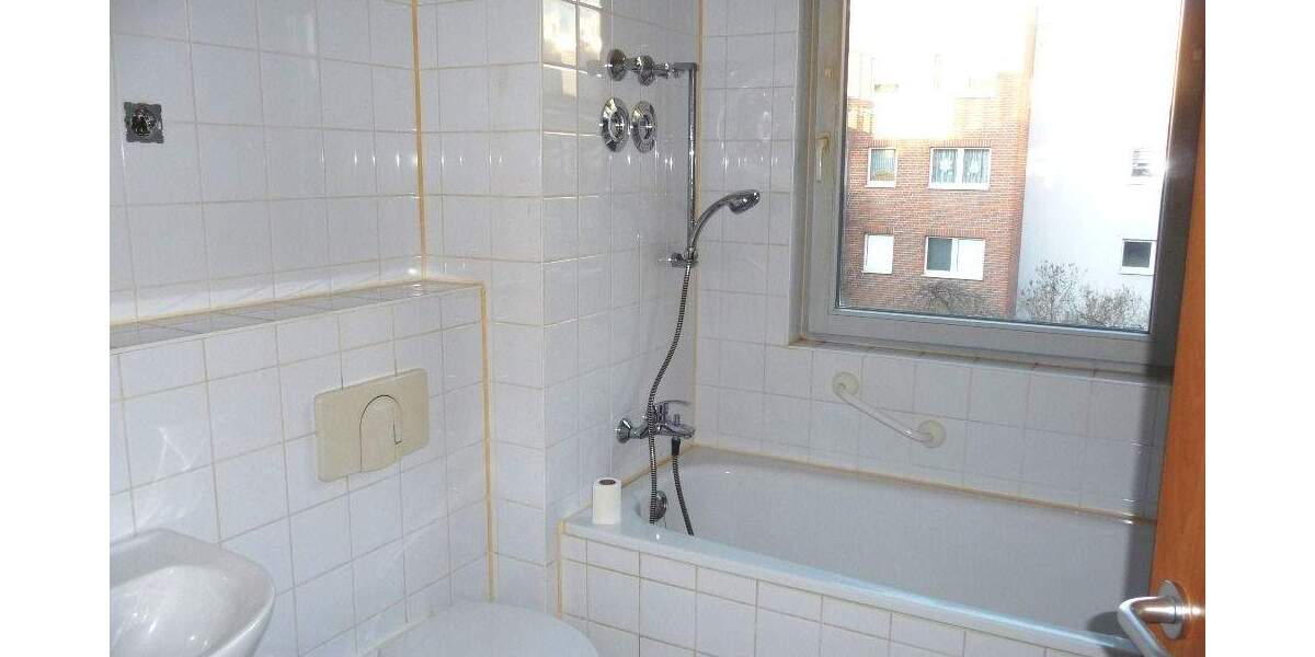 FREIE 2-ZIMMER-EIGENTUMSWOHNUNG IN RUHIGER LAGE IN SPREENÄHE (FERNWÄRME) 2 zimmer