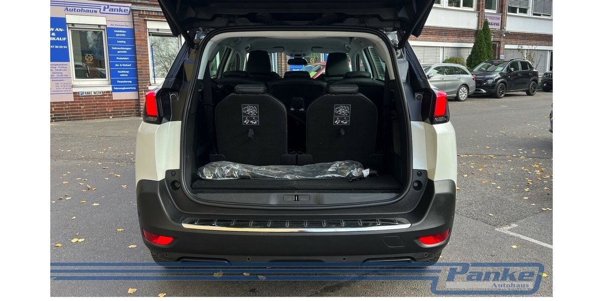 Peugeot 5008 Allure*F+R-Cam*7-Sitz*digital*SHZ*Navi* 157.316 km 13.990 &euro; Berlin 13187