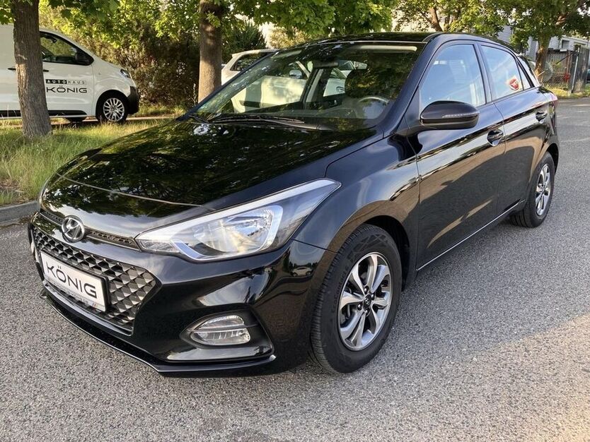 i20