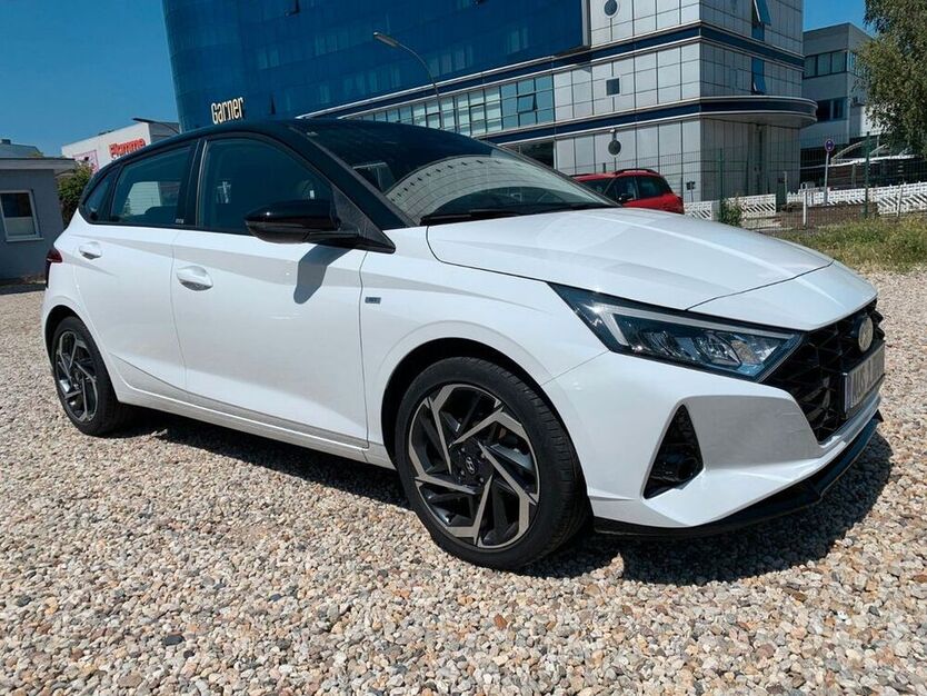 i20