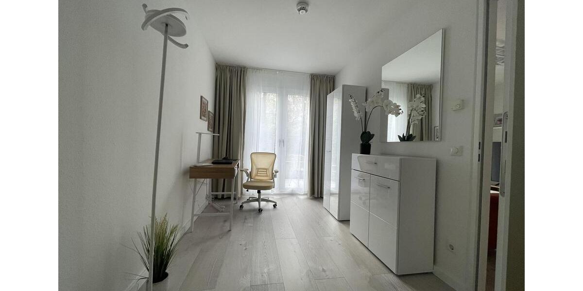Erdgeschoßwohnung Berlin - 3 Zimmer, 71 m&sup2;, 1.950&euro; | Angebot:26683038