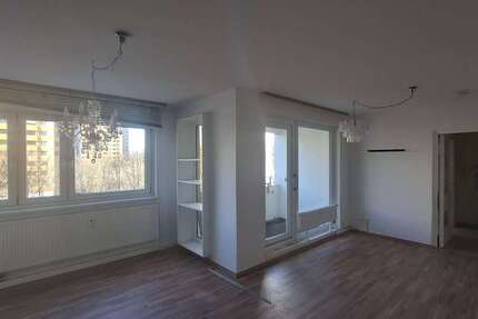 Wohnung Berlin Reinickendorf - 2.5 Zimmer, 72 m&sup2;, 524&euro; | Angebot:26236292