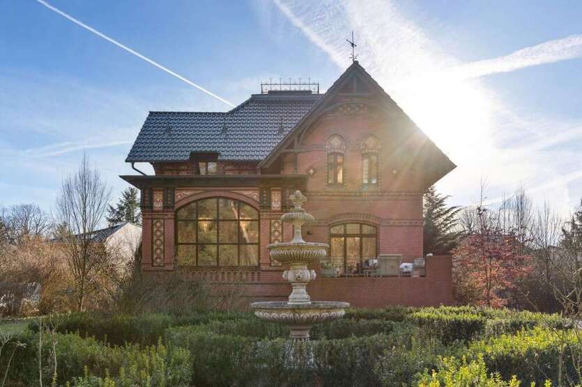 Haus zum Kaufen in Woltersdorf 2.300.000 € 316 m²