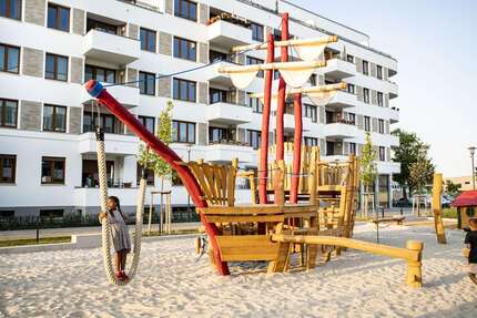 Wohnung zum Mieten in Berlin 1.602,59 € 118.71 m² 5 zimmer