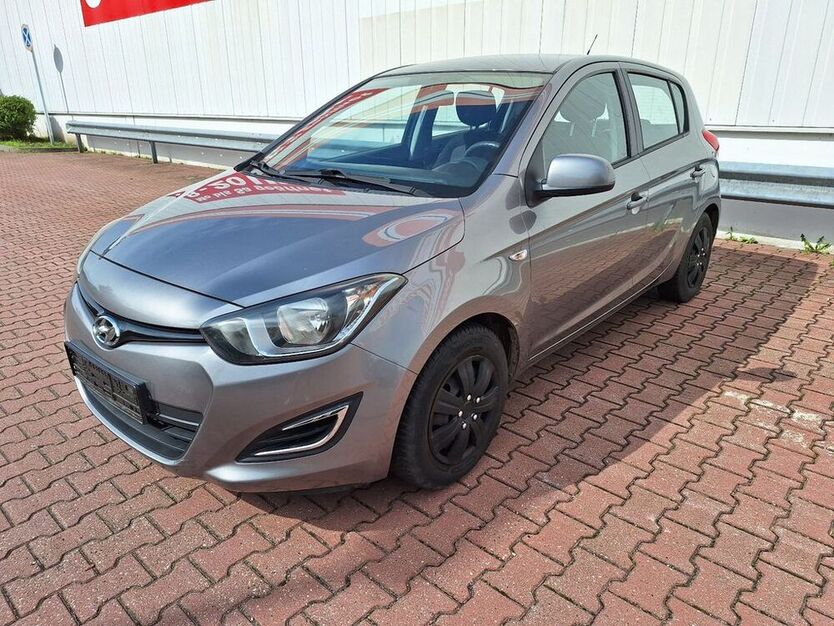 i20