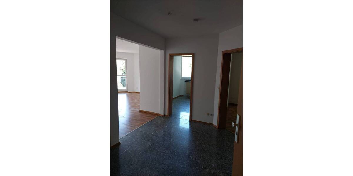 Etagenwohnung Falkensee - 2 Zimmer, 70 m&sup2;, 1.150&euro; | Angebot:26657100