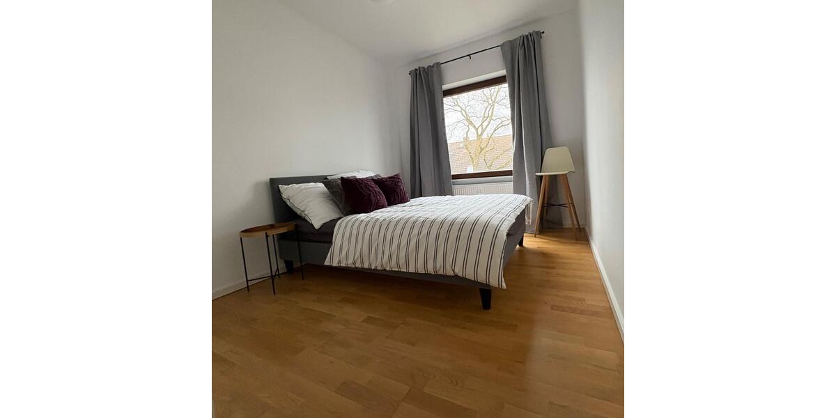 Etagenwohnung Berlin Steglitz-Zehlendorf - 2 Zimmer, 50 m&sup2;, 1.200&euro; | Angebot:26249330