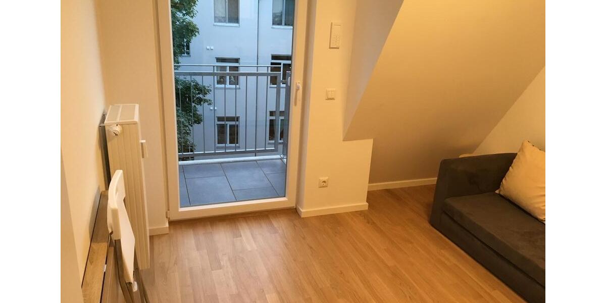 Dachgeschoßwohnung Berlin Rummelsburg - 1 Zimmer, 20 m&sup2;, 664&euro; | Angebot:24616896