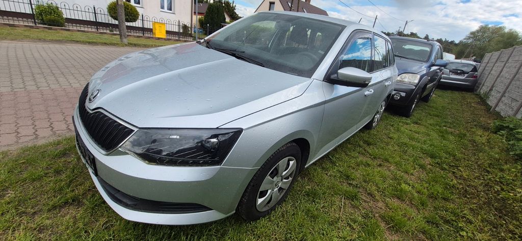 Skoda Fabia 254.692 km 3.970 &euro; Berlin - Französische Buchholz 13127