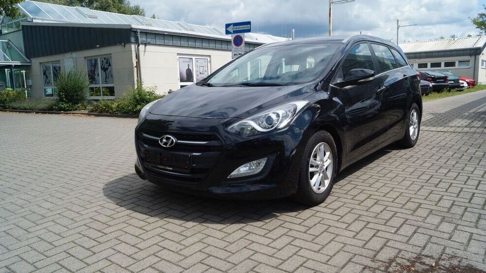 i30
