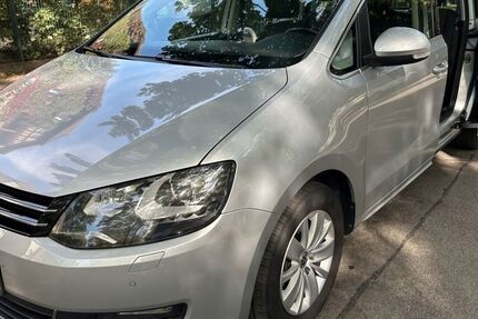VW Sharan 108.780 km 17.995 € Berlin 12169