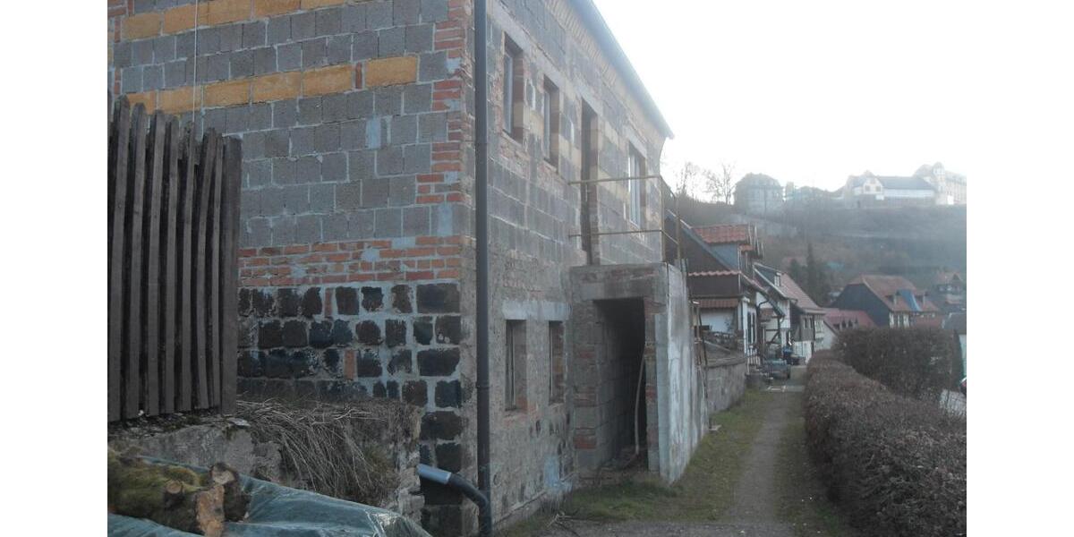 Einfamilienhaus - 5 Zimmer, 130 m&sup2;, 49.000&euro; | Angebot:25987354