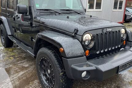 Jeep Wrangler 196.402 km 19.899 &euro; Berlin 12349