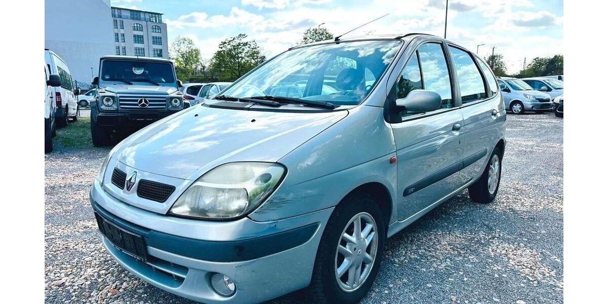 Renault Scenic 172.000 km 800 &euro; Berlin 10829