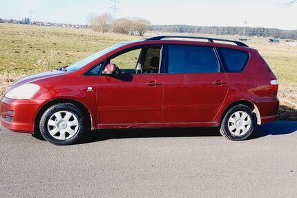 Toyota Avensis Verso 164.556 km 4.600 &euro; Berlin 13629