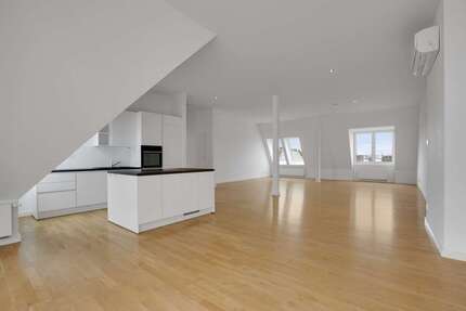 Wohnung zum Mieten in Berlin 3.200 € 182.08 m²