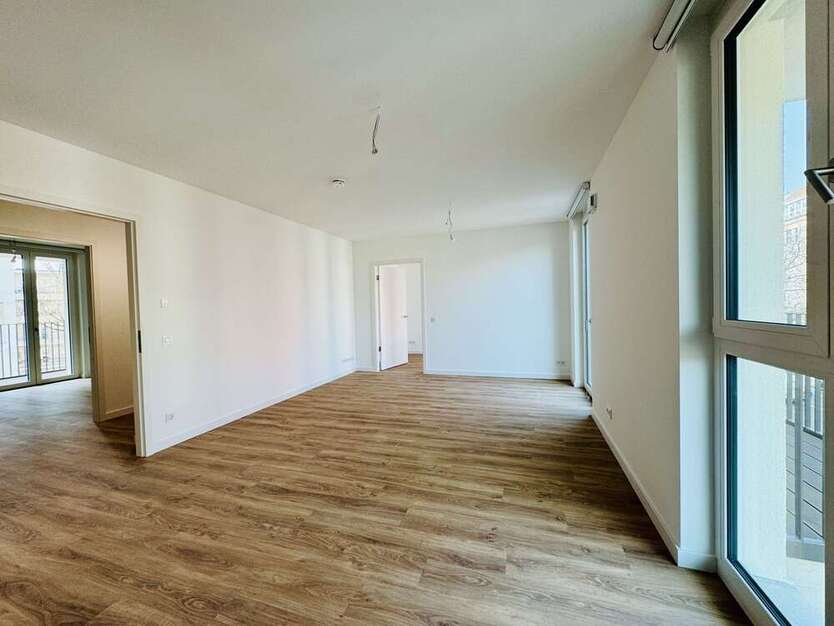 Wohnung zum Mieten in Berlin 2.430 € 93.5 m²