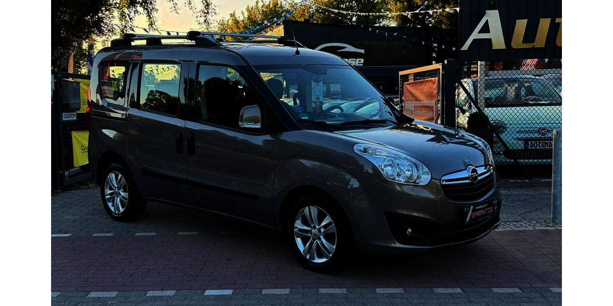Opel Combo 99.998 km 9.990 &euro; Berlin 13127