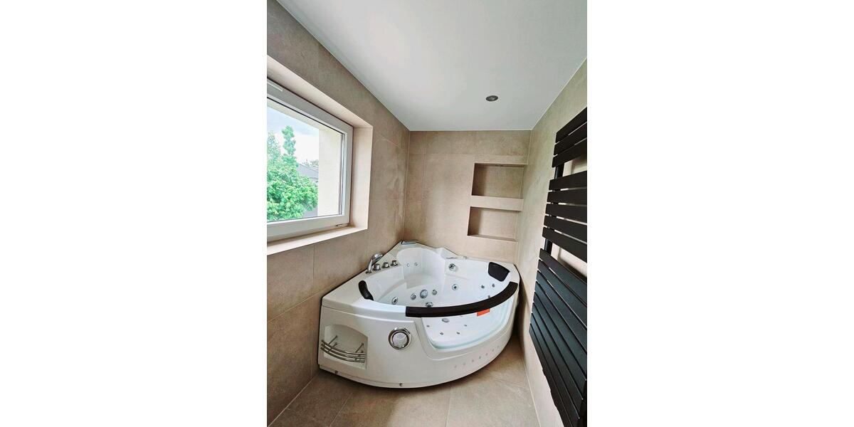 Für 1-2 Jahre: Haus zu vermieten mit Whirlpool u Außenpool 4 zimmer