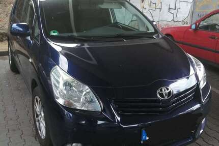 Toyota Verso 175.800 km 6.000 € Berlin 10709