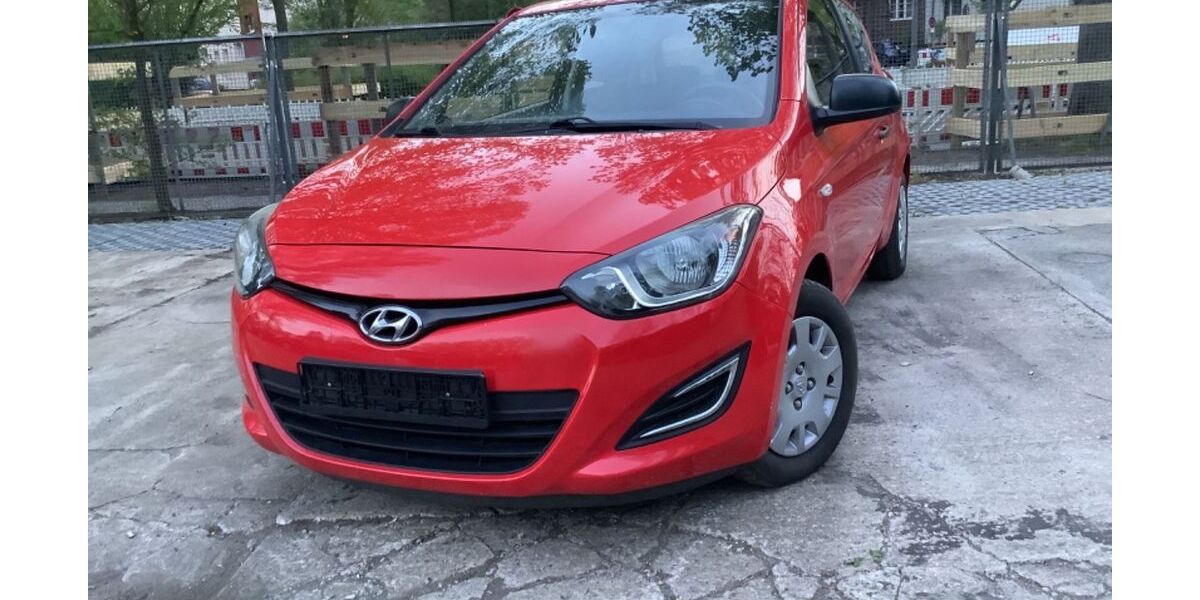 Hyundai i20 146.000 km 3.190 &euro; Berlin 12247