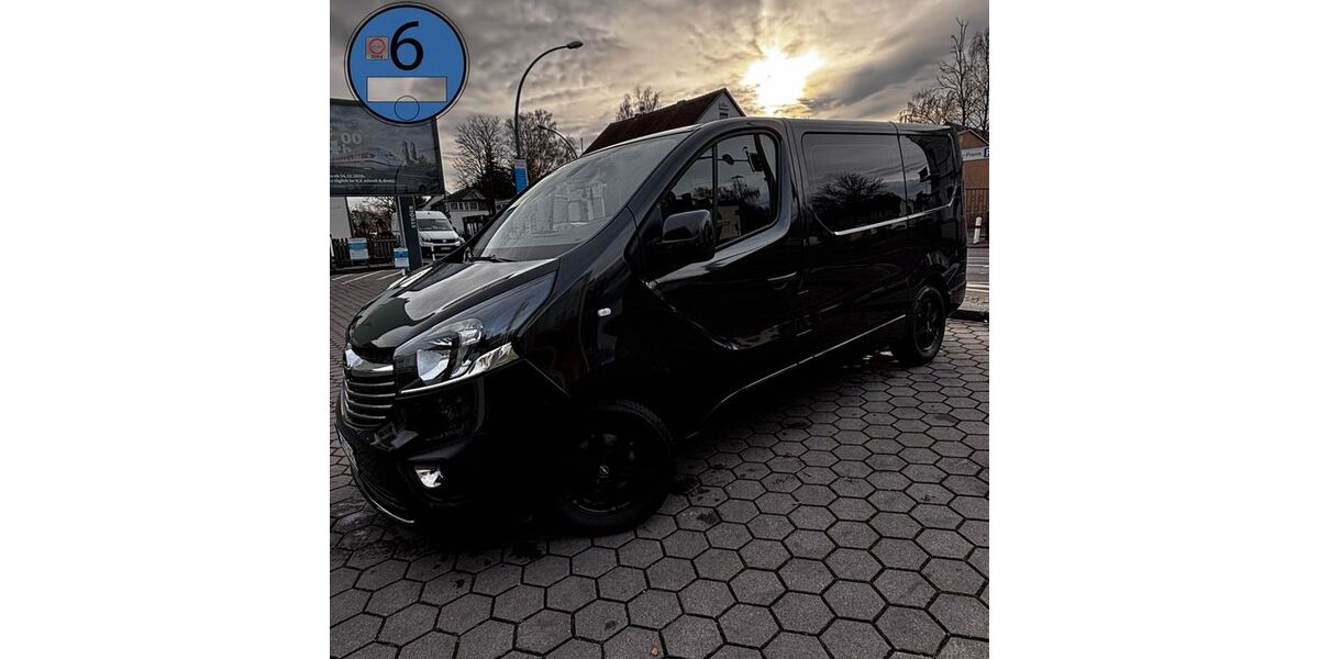 Opel Vivaro 88.800 km 20.990 € Berlin 12349
