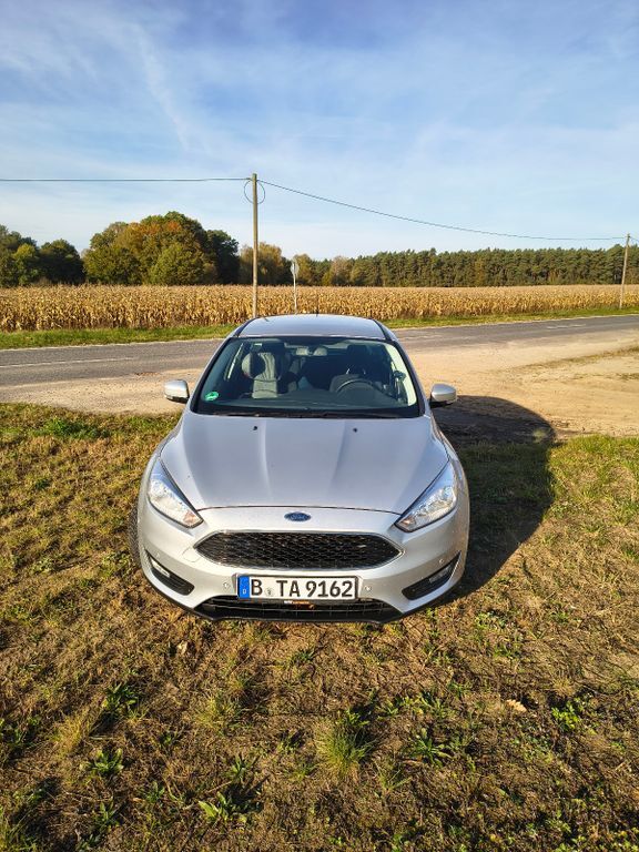 Ford Focus 96.000 km 10.950 € Berlin 13158