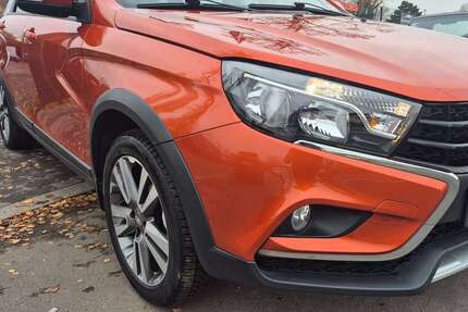 Lada Vesta 112.000 km 7.999 € Berlin 13597