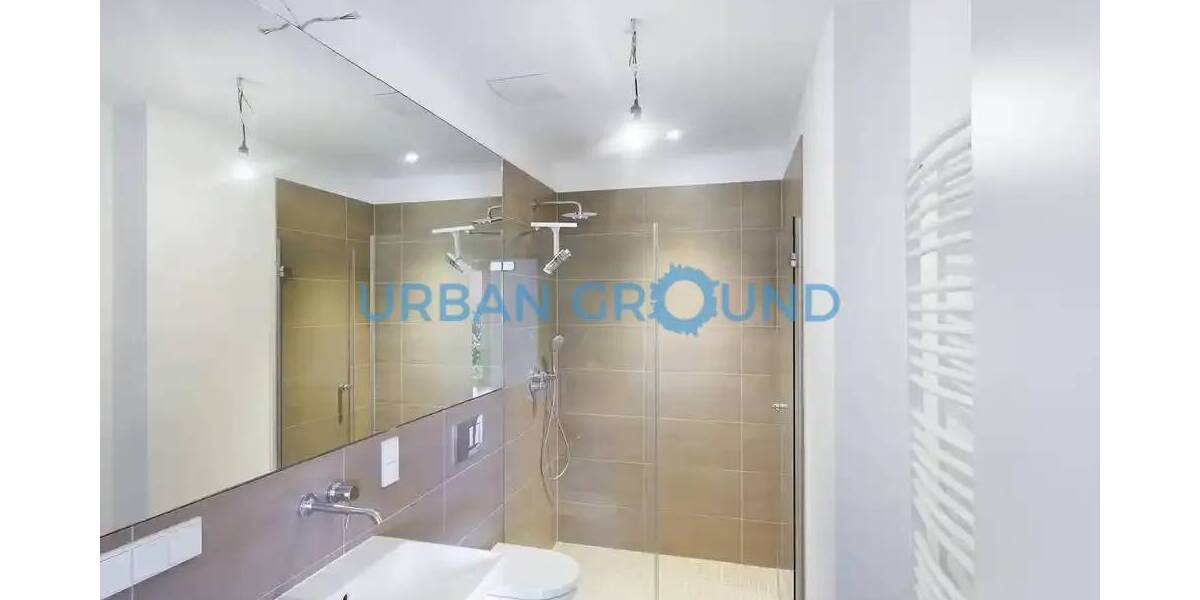 Etagenwohnung Berlin Mitte - 3 Zimmer, 81 m&sup2;, 2.160&euro; | Angebot:26513001