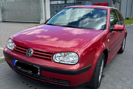 VW Golf 100.100 km 3.000 &euro; Berlin 12309