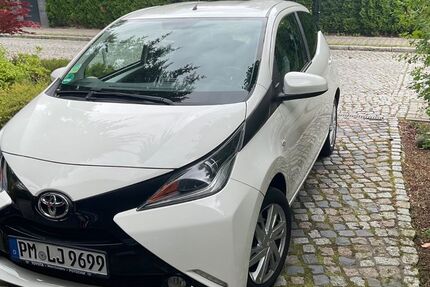 Toyota Aygo (X) 31.000 km 8.900 &euro; Kleinmachnow 14532