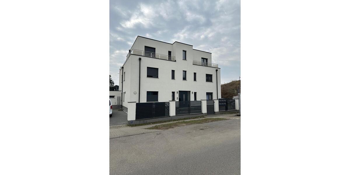 Terrassenwohnung Berlin Marzahn-Hellersdorf - 2 Zimmer, 48 m&sup2;, 1.100&euro; | Angebot:26094596