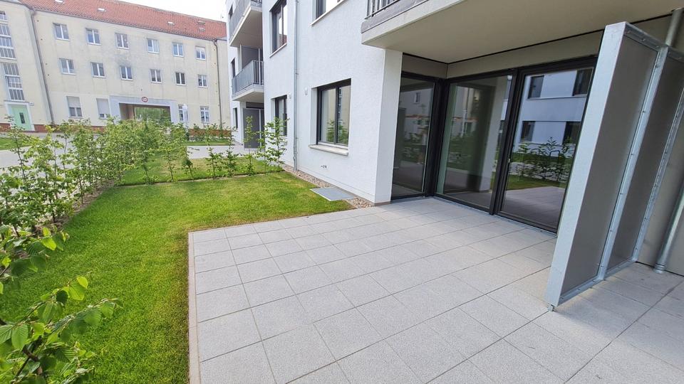 Erdgeschoßwohnung Berlin Marzahn-Hellersdorf - 2 Zimmer, 68 m&sup2;, 1.196&euro; | Angebot:26562653