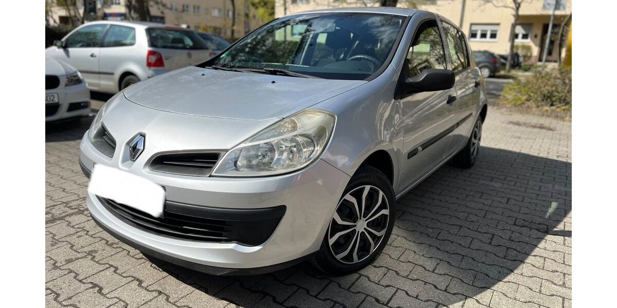 Renault Clio 70.000 km 2.600 &euro; Berlin 12249
