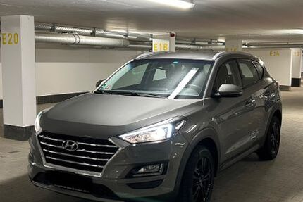 Hyundai TUCSON 117.000 km 15.600 &euro; Berlin 12099