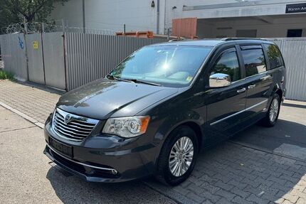 Lancia Voyager 152.000 km 10.900 &euro; Berlin 12359