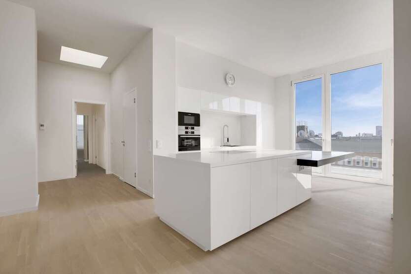 Wohnung zum Kaufen in Berlin 2.299.000 € 180.71 m²