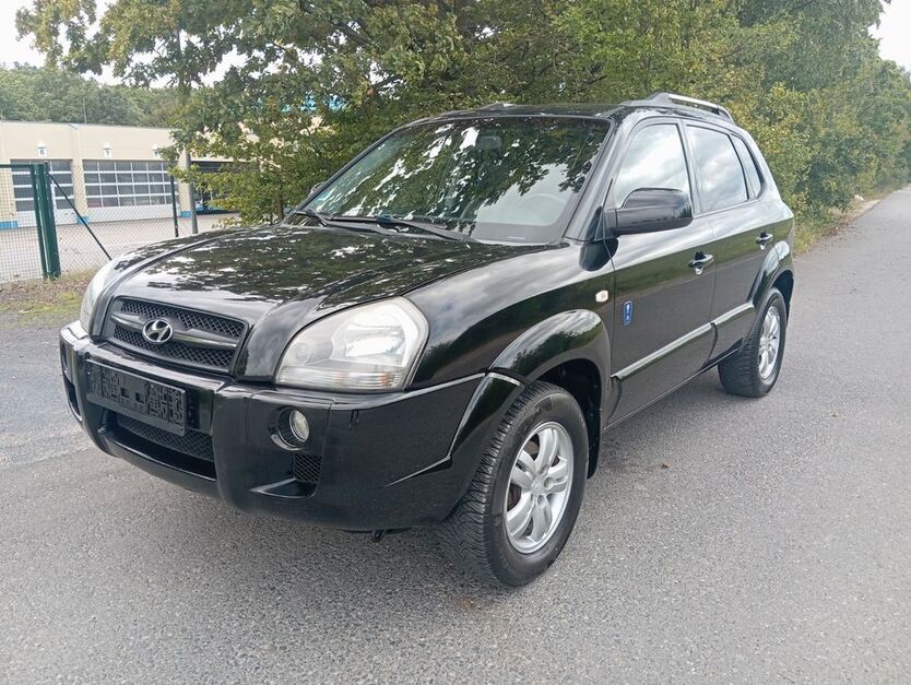 Hyundai TUCSON 166.000 km 3.499 € Mittenwalde 15749
