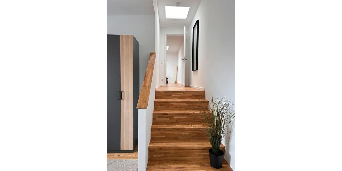 Dachgeschoßwohnung Berlin Mitte - 5 Zimmer, 118 m&sup2;, 2.399&euro; | Angebot:26073266