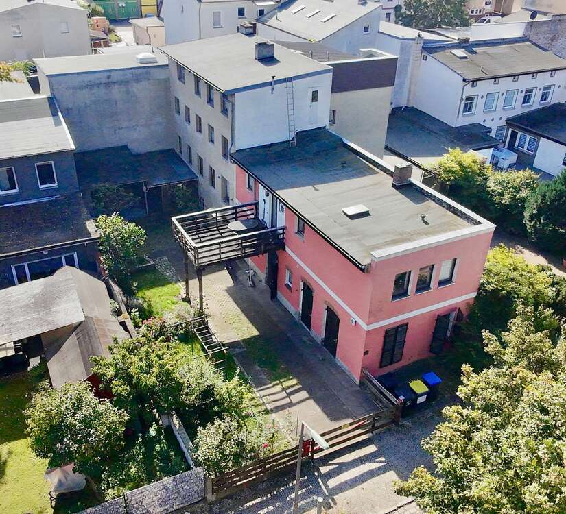 Haus zum Kaufen in Berlin 470.000 € 275.05 m² 9 zimmer