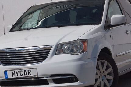 Chrysler Voyager 128.640 km 12.999 &euro; Berlin 13051