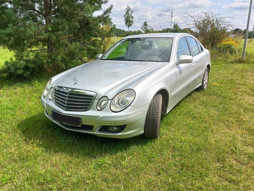 Mercedes-Benz E 200 223.000 km 5.300 € Brieselang 14656