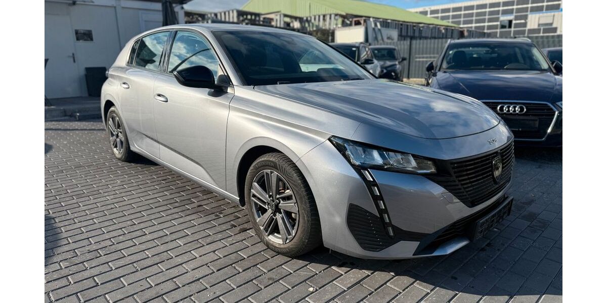 Peugeot 308 49.000 km 15.300 &euro; Berlin 12307