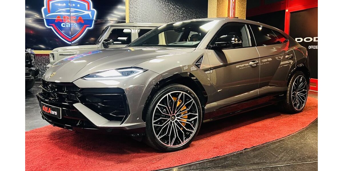 Lamborghini Urus 1.900 km 317.900 € Berlin 12353