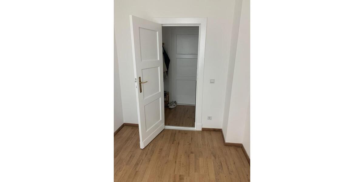 Etagenwohnung Berlin Lichtenberg - 3 Zimmer, 9 m&sup2;, 550&euro; | Angebot:26095526