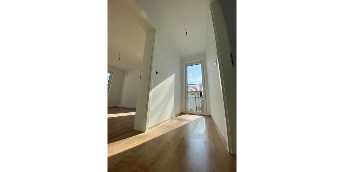 Etagenwohnung Oranienburg - 2 Zimmer, 65 m&sup2;, 1.235&euro; | Angebot:25962651