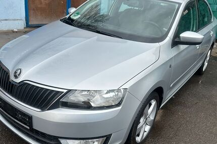 Skoda Rapid 19.500 km 12.900 &euro; Berlin 12347