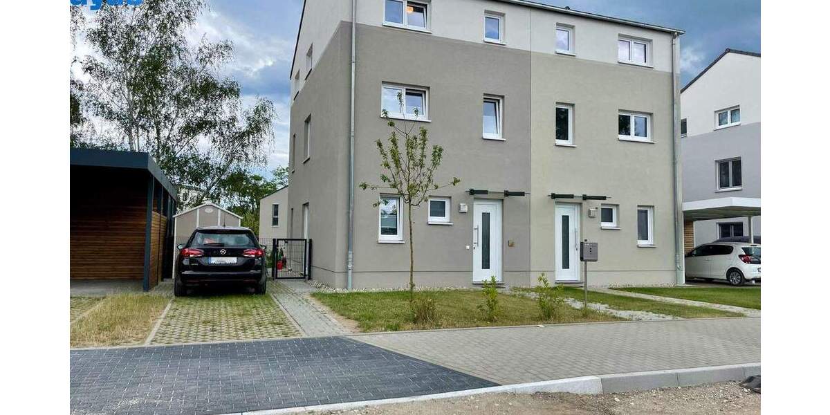 Doppelhaushälfte Berlin Altglienicke - 4 Zimmer, 134 m&sup2;, 2.200&euro; | Angebot:25821698
