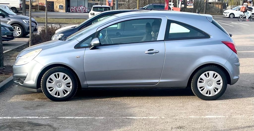 Opel Corsa 120.000 km 3.600 &euro; Berlin 12439