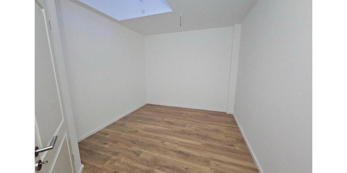 Erdgeschoßwohnung Berlin Lichtenberg - 2.5 Zimmer, 86 m&sup2;, 1.520&euro; | Angebot:24750971